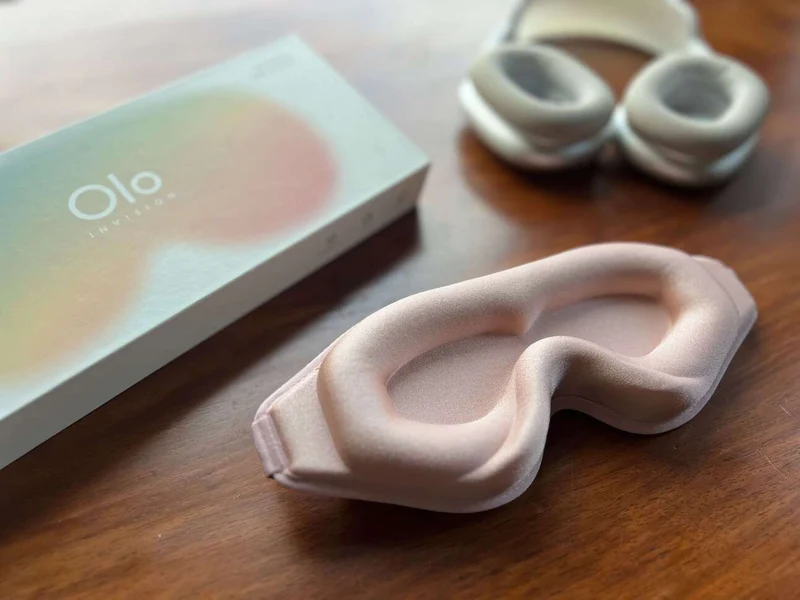 Olo InVision Eye Mask & One Year Premium Subscription Bundle